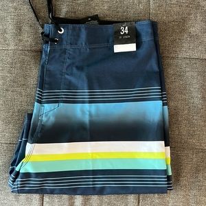 Hurley Board shorts size 34, 20in NWT